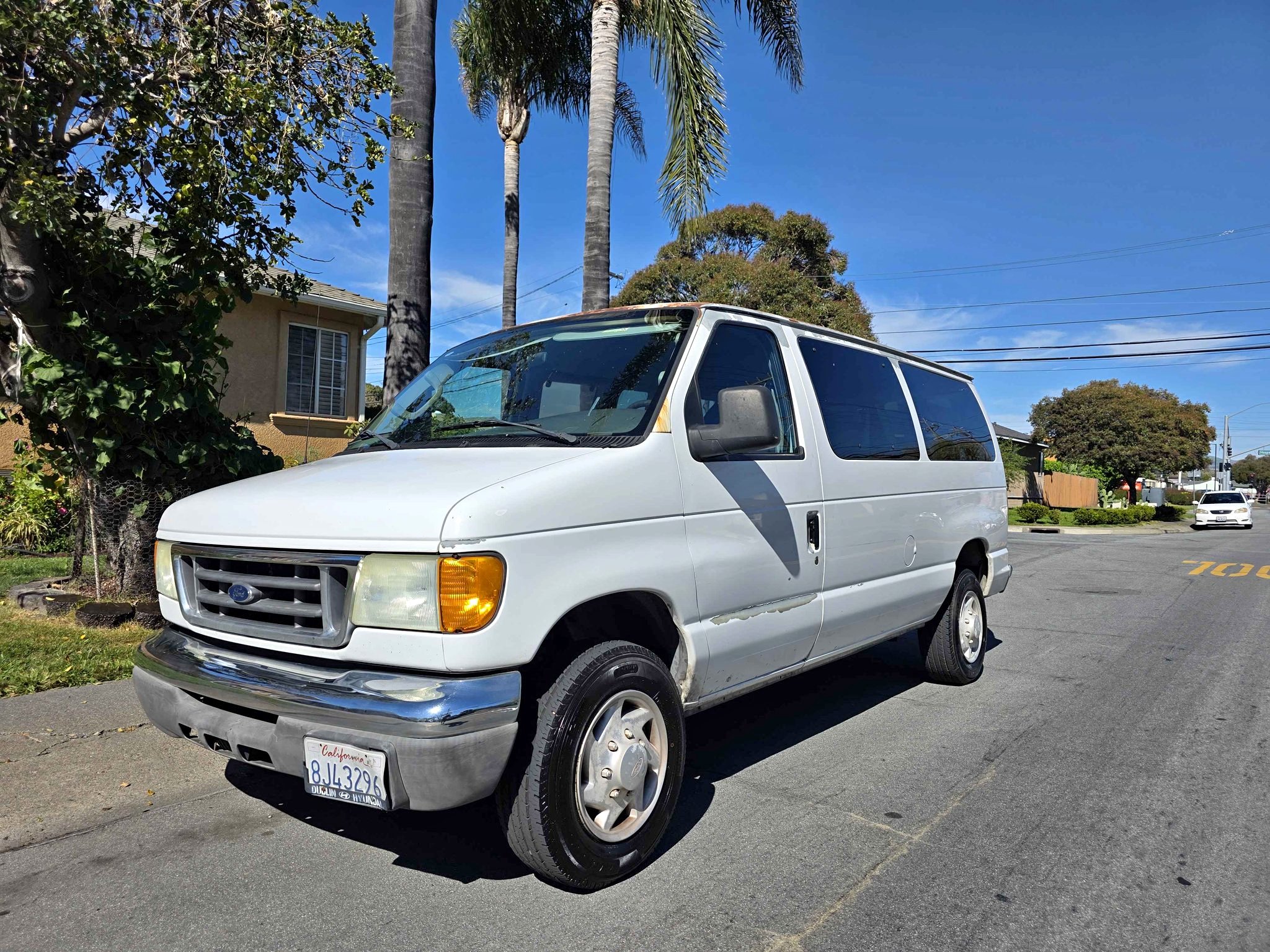 2006 Ford Econoline E350 Super Duty Passenger - Van