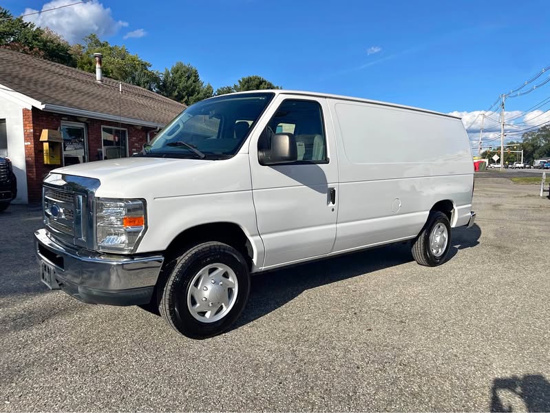2014 Ford Econoline E150 Cargo - Van