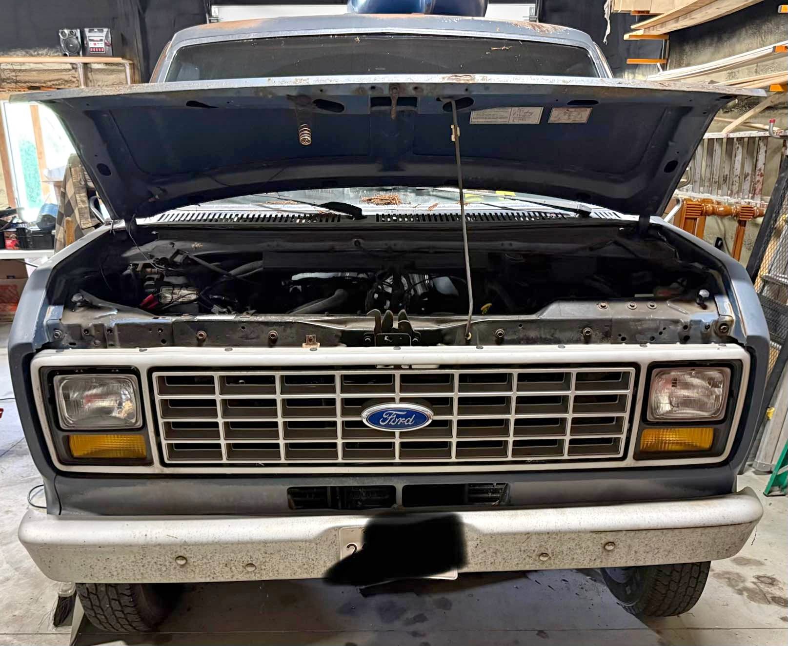 1988 Ford Econoline E250 Cargo - Van