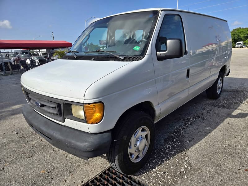 2006 Ford Econoline E250 Cargo - Van