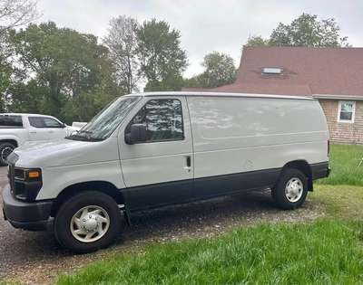2009 Ford Econoline E250 Cargo - Van