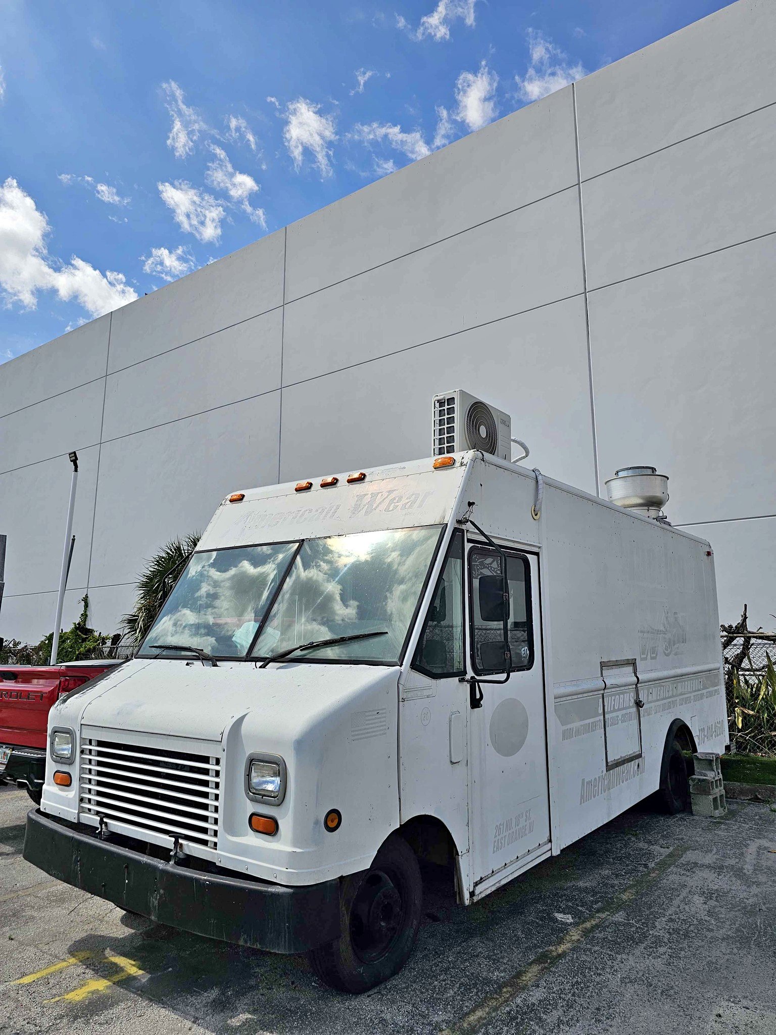 2006 Ford Econoline E250 Cargo - Extended Van