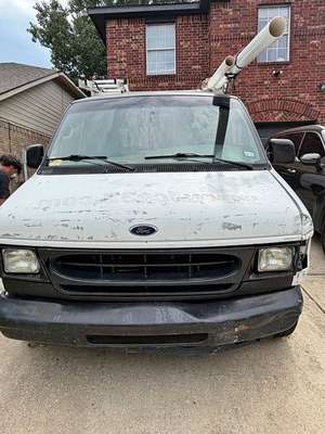 Ford Econoline 2001