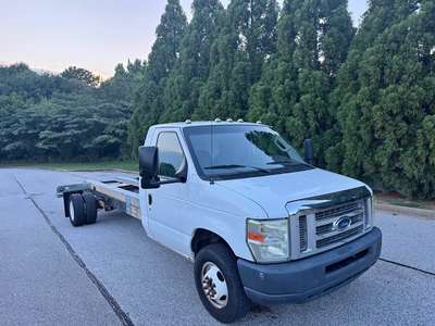 2011 Ford Econoline E350 Super Duty Cutaway - Van Cab-Chassis 2D