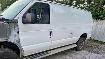 2013 Ford Econoline E250 Cargo - Van