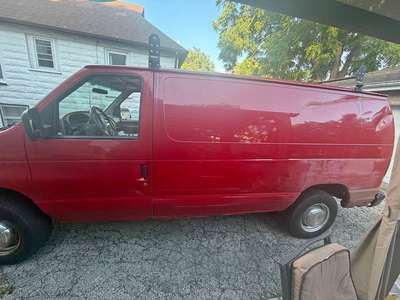 2002 Ford Econoline E250 Cargo - Van