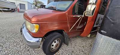 1997 Ford Econoline E350 Super Duty Passenger