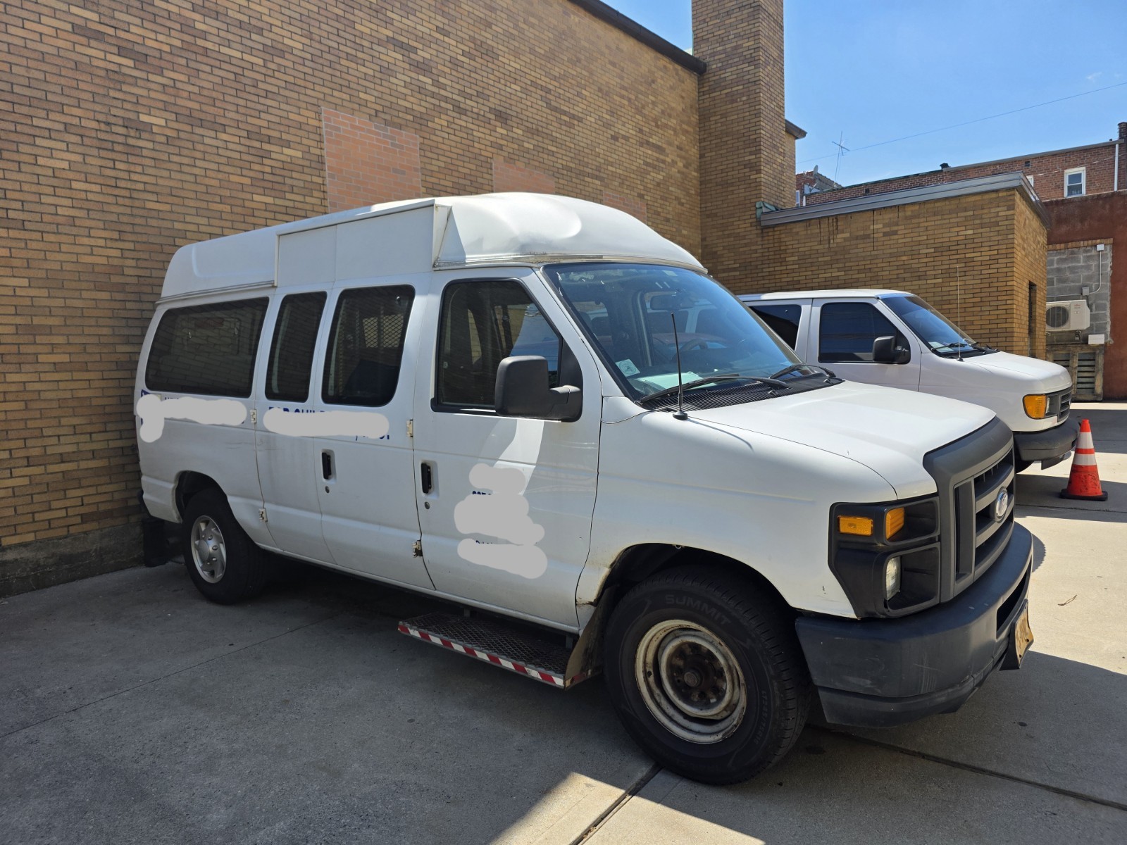 2014 Ford Econoline WHEELCHAIR VAN HANDICAP VAN MEDICAL...