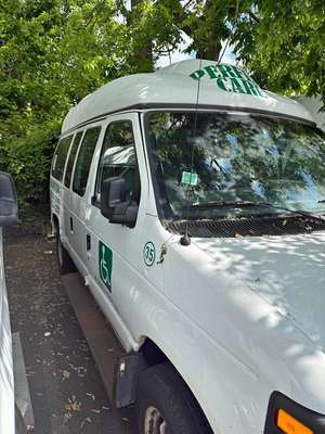 2011 Ford Econoline E250 Cargo - Van