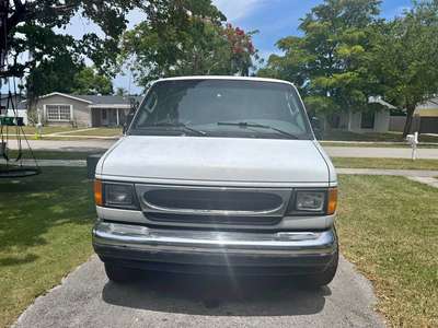 2005 Ford Econoline E250 Cargo - Van