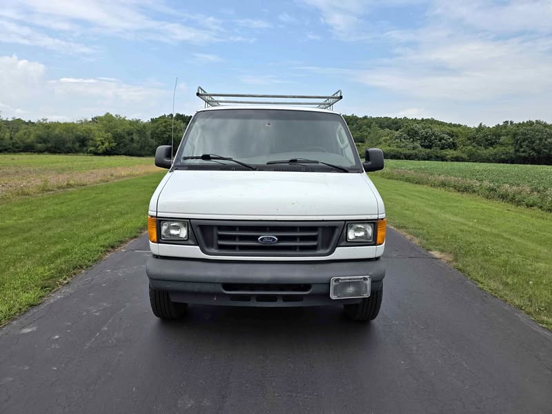 2004 Ford Econoline E250 Cargo - Van