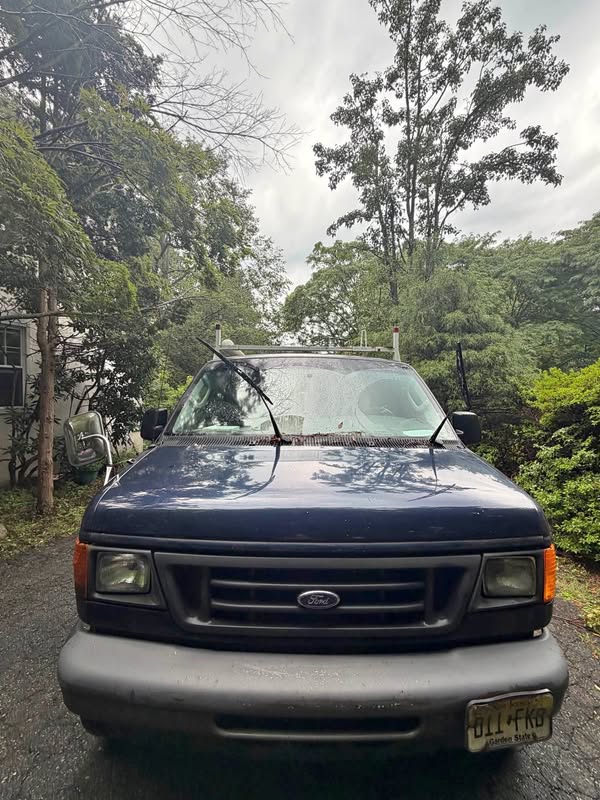 2006 Ford Econoline E250 Cargo - Extended Van