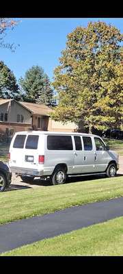 2014 Ford Econoline E350 Super Duty Passenger - Van