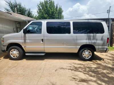 2013 Ford Econoline E150 Passenger - Van