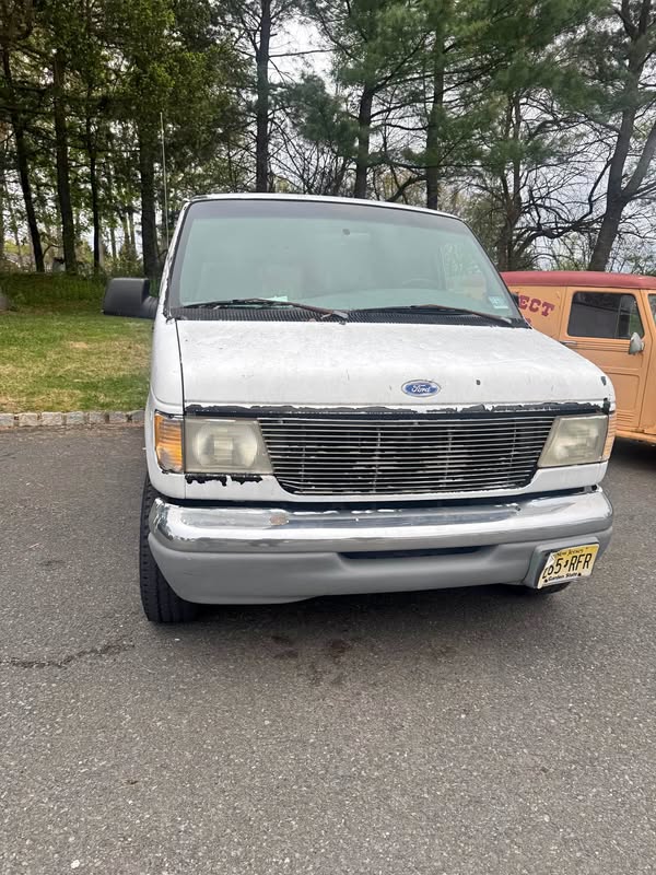 1997 Ford Econoline E250 Cargo - Extended Van