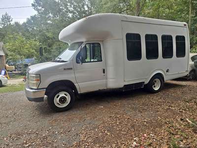 2008 Ford Econoline E350 Super Duty Cutaway