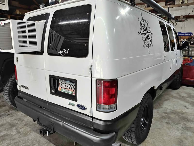 2009 Ford Econoline conversion to camper