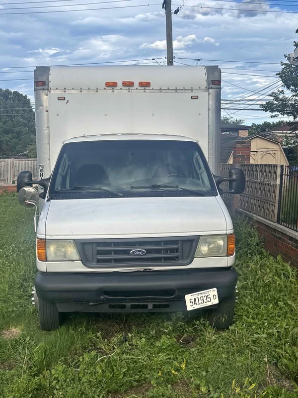 2004 Ford Econoline E350 Super Duty Cargo