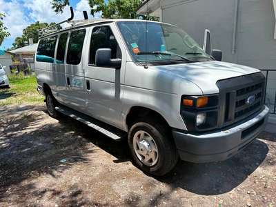 2009 Ford Econoline E150 Cargo - Van