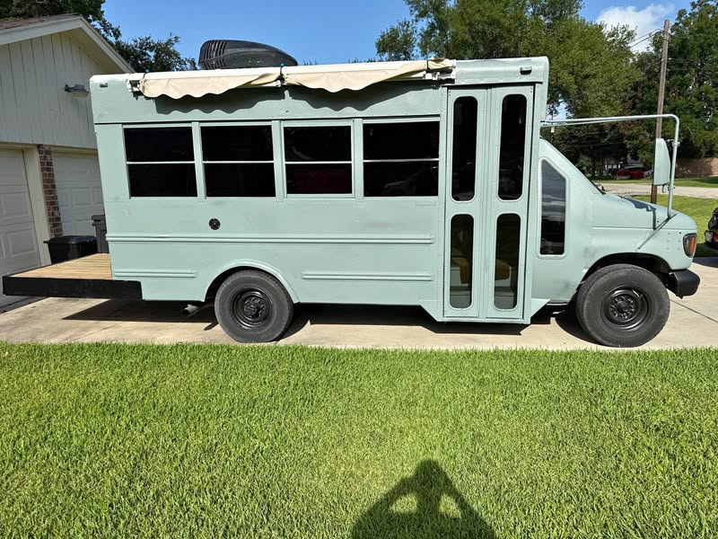 1999 Ford Econoline Van