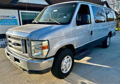 2008 Ford Econoline E350 Super Duty Passenger - Extended Van