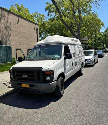 2012 Ford Econoline E250 Cargo - Van