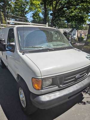2002 Ford Econoline E250 Cargo - Cargo