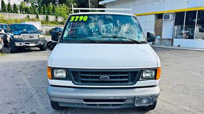 2005 Ford Econoline E250 Cargo - Van
