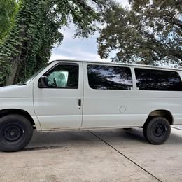 1998 Ford Econoline E350 Super Duty Passenger - Van