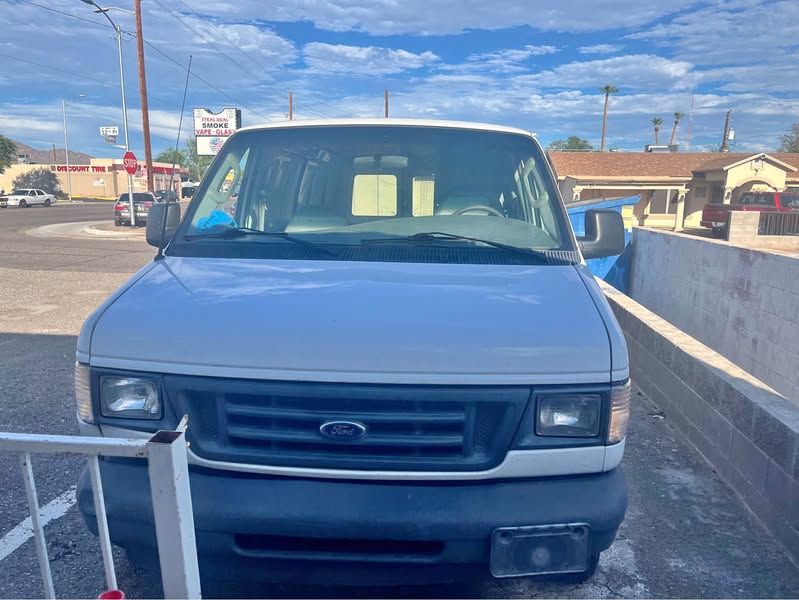 2003 Ford Econoline E150 Cargo - Van