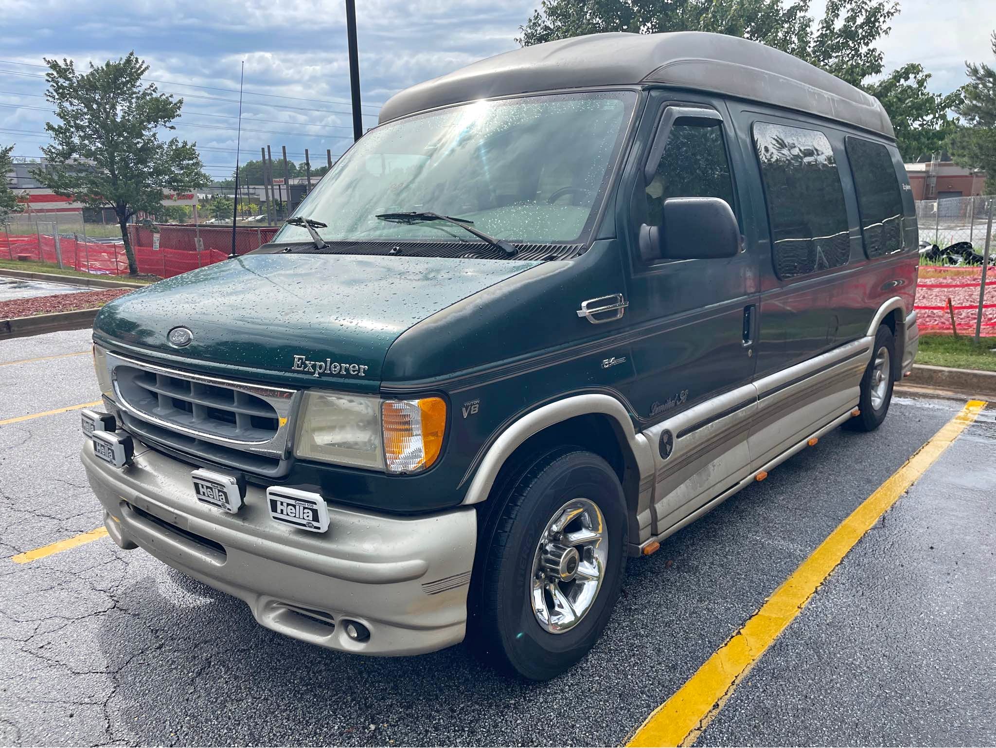 2001 Ford Econoline E150 Passenger - Van