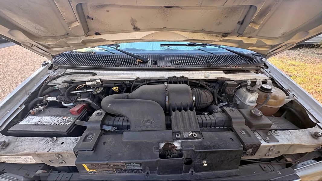 2006 Ford Econoline E150 Passenger - Van
