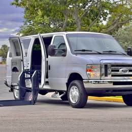 2011 Ford Econoline E350 Super Duty Cargo