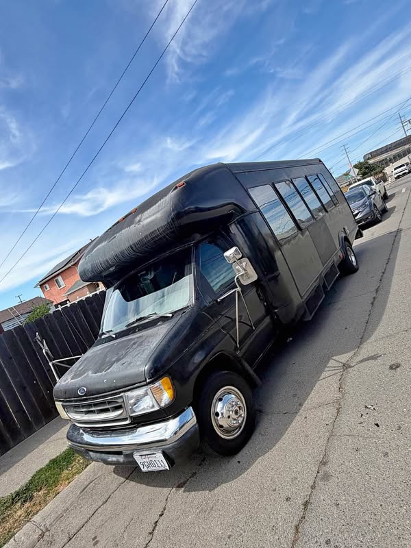 2002 Ford Econoline - 450