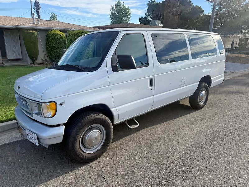 2001 Ford Econoline E350 Super Duty Passenger - Extended Van