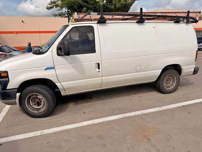 2014 Ford Econoline E250 Cargo - Van