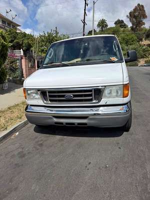 2005 Ford Econoline E150 Passenger - Van