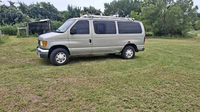 2006 Ford Econoline E350 Cargo - Van