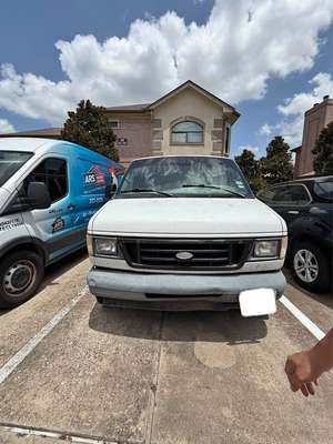 2003 Ford Econoline E150 Cargo - Van