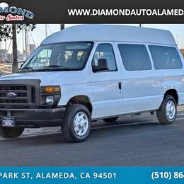 2008 Ford Econoline E-150 Commercial WHEELCHAIR ACCESSIBLE CLEAN CARFAX ONLY 48K MILES with FREE WARRANTY