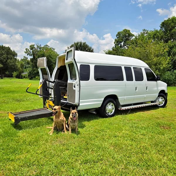 2012 Ford Econoline E-250 BraunAbility Wheelchair Accessible Van \u2013 CLEAN TITLE