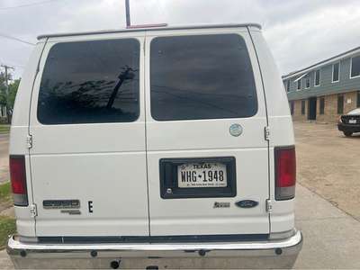 2009 Ford Econoline E350 Cargo - Extended Van