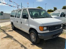 2005 Ford Econoline XL Van 3D