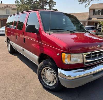 2000 Ford Econoline E150 Passenger - Van