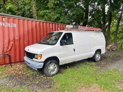 2002 Ford Econoline E250 Cargo - Van
