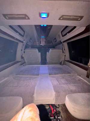 1999 Ford Econoline E150 Passenger - Van