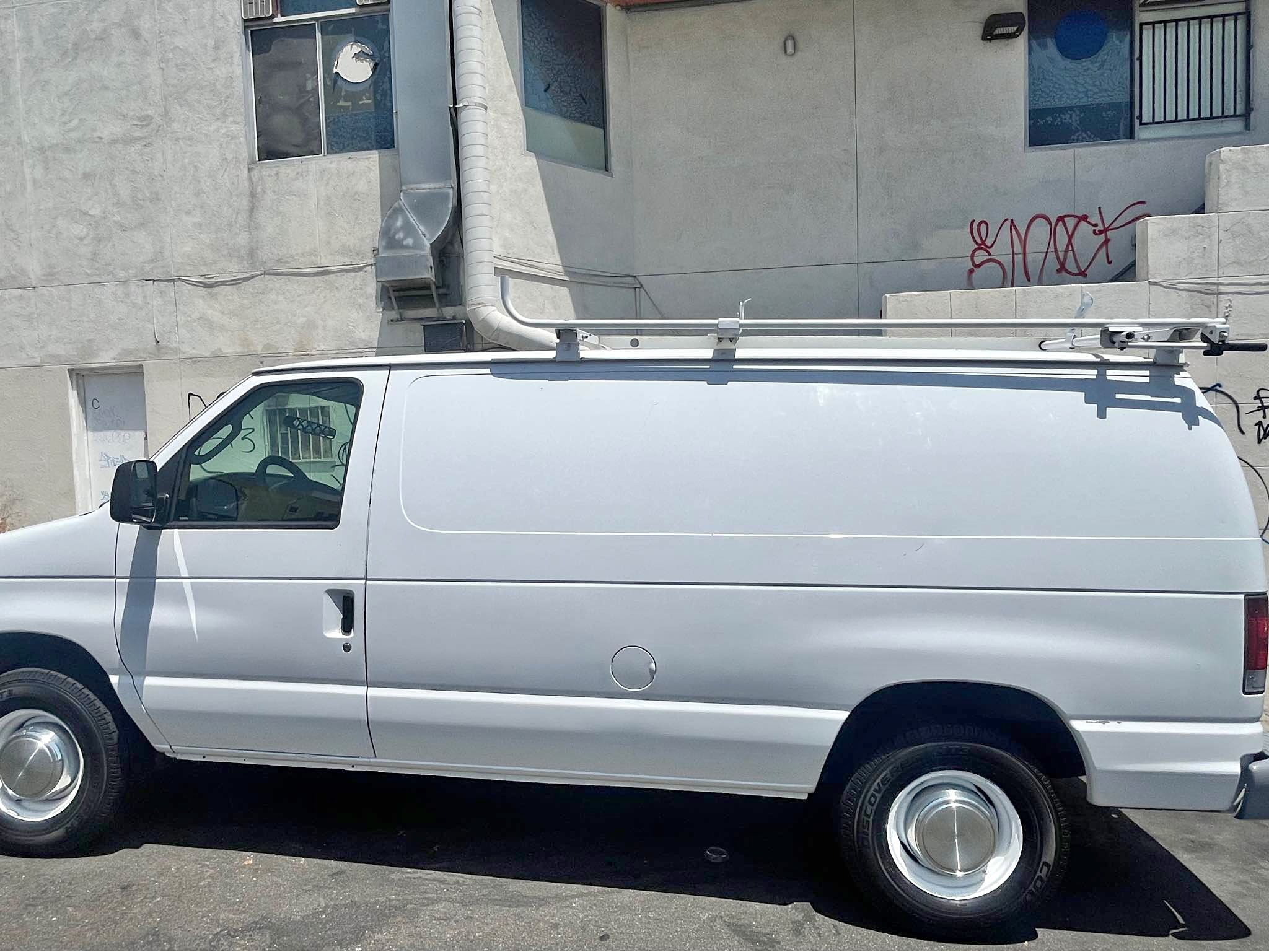 2006 Ford Econoline E250 Cargo - Van