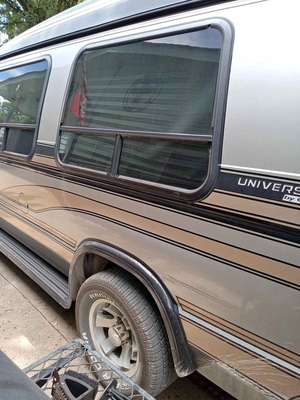 1994 Ford Econoline - UNIVERSAL