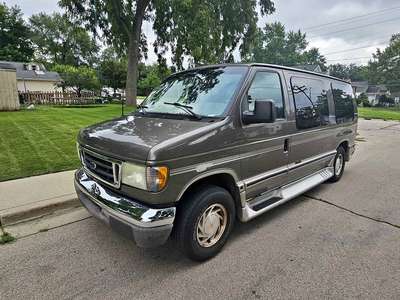 2003 Ford Econoline E150 Passenger - Van