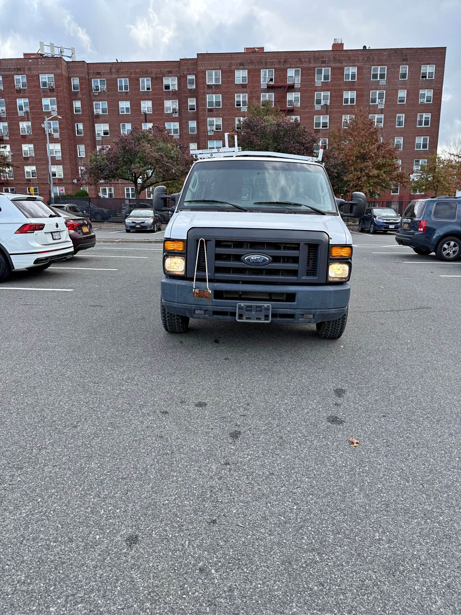 2013 Ford Econoline E350 Super Duty Cargo - Extended Van